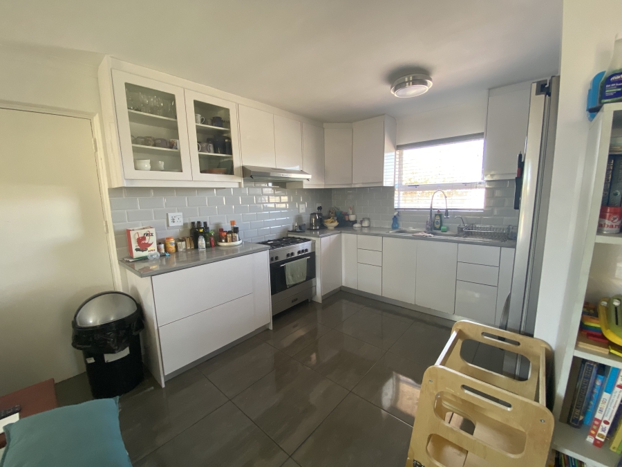 To Let 3 Bedroom Property for Rent in Sunningdale Western Cape